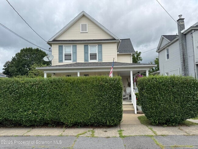 Foto del edificio - 627 Sherwood Ave
