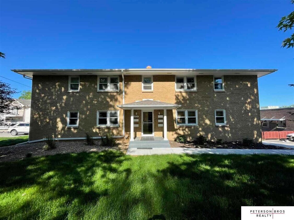 Primary Photo - 4860 S 131st St