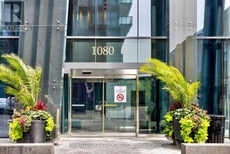 Building Photo - 1080 Bay St.