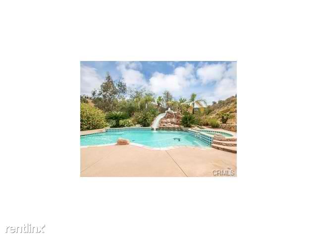 Foto del edificio - 2808 Lakemont Dr
