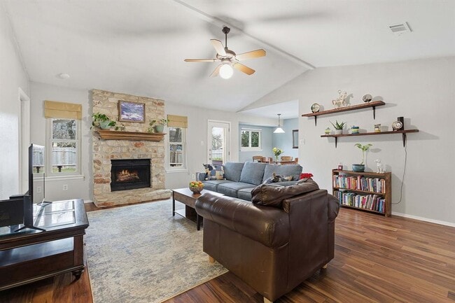 Foto del edificio - 2824 Wilcrest Dr