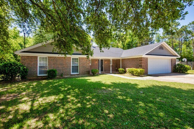 Foto del edificio - ** 4 Bed 2 Bath located in Ridgefield **Call 334-366-9198 to schedule a self tour