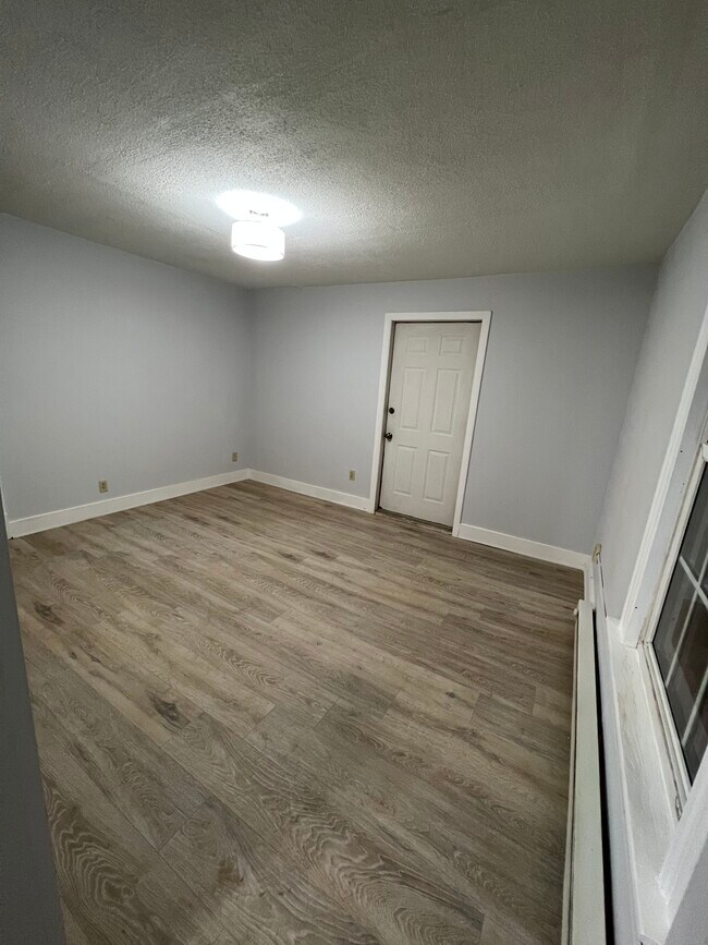 Living room - 54 Center St