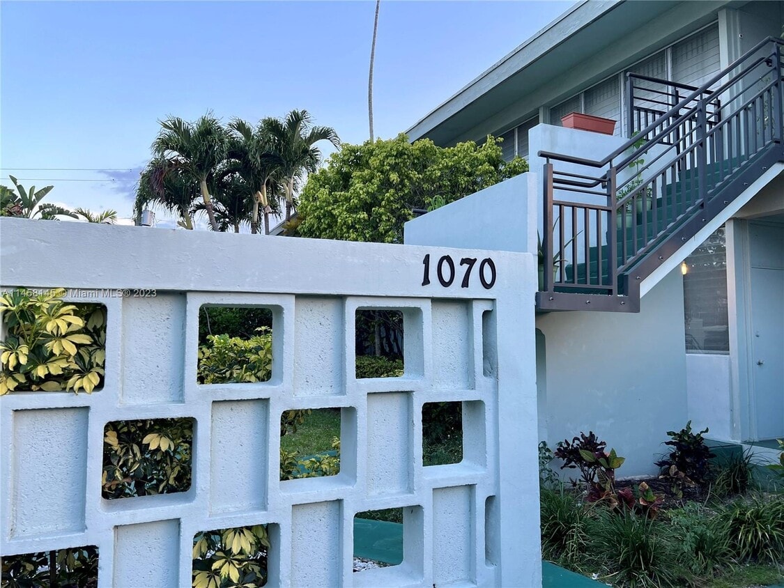 1070 98th St Unit 12, Bay Harbor Islands, FL 33154 Condo for Rent in