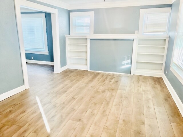 Foto del edificio - 4016 E 68th St