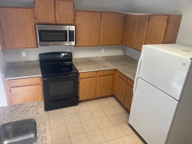 Foto del edificio - 802 Meadow Dale