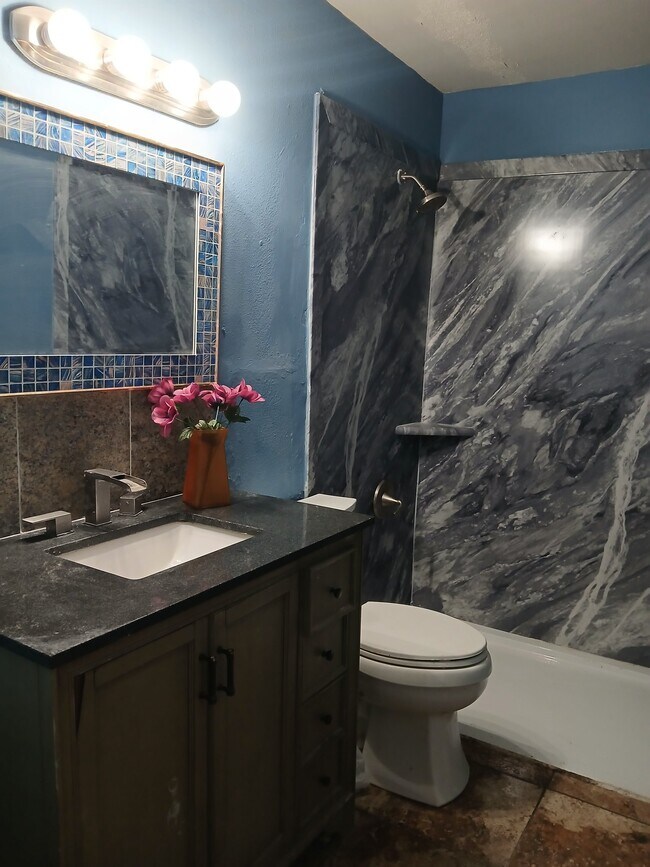Foto del edificio - 630 E 6th St