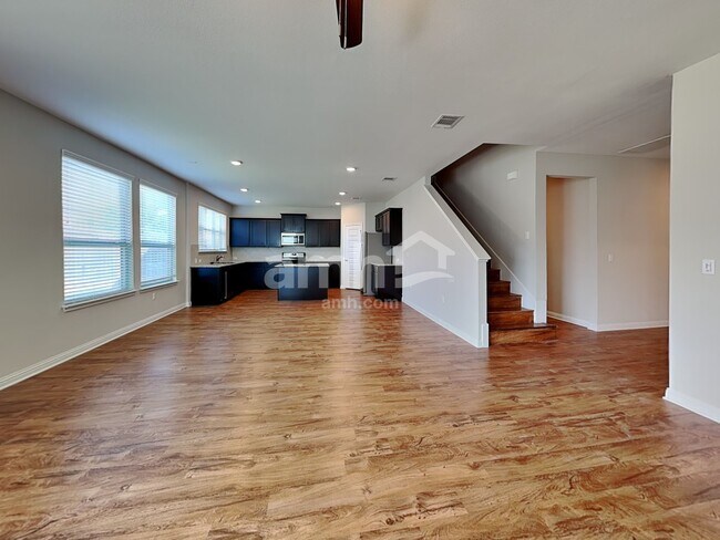 Foto del edificio - 8113 Turnberry Ln