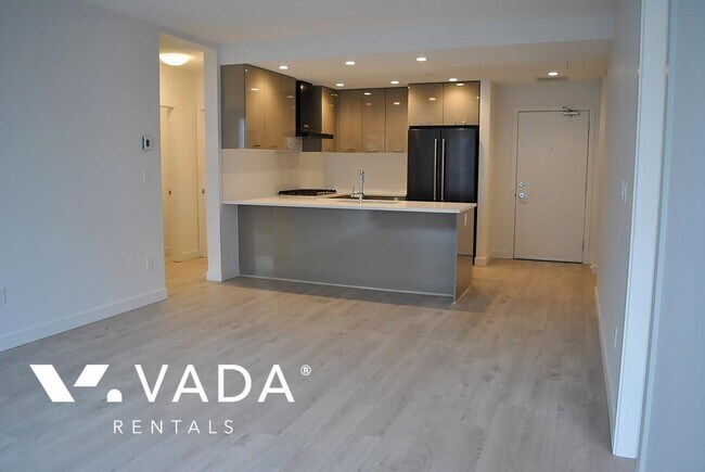Photo du bâtiment - Virtuoso 2 BR APT Rental 403-3581 Ross Dr Vancouver: VADA