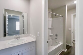 Building Photo - 17327 Ridge Dr