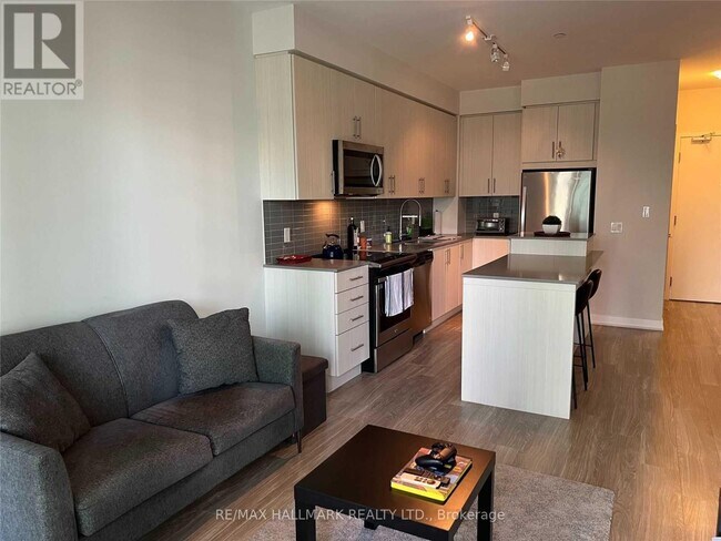 Building Photo - 4055 Parkside Village Dr