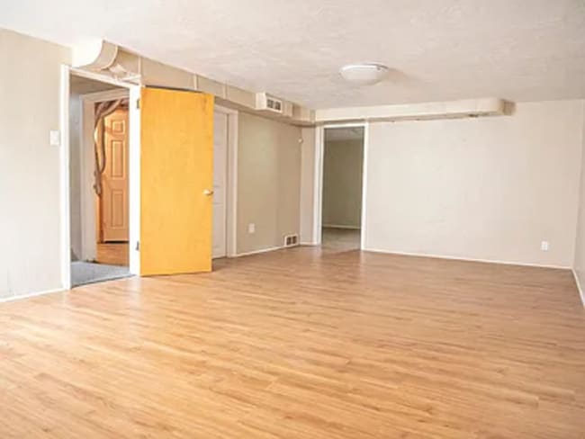 Building Photo - 1609 13th Avenue - B
