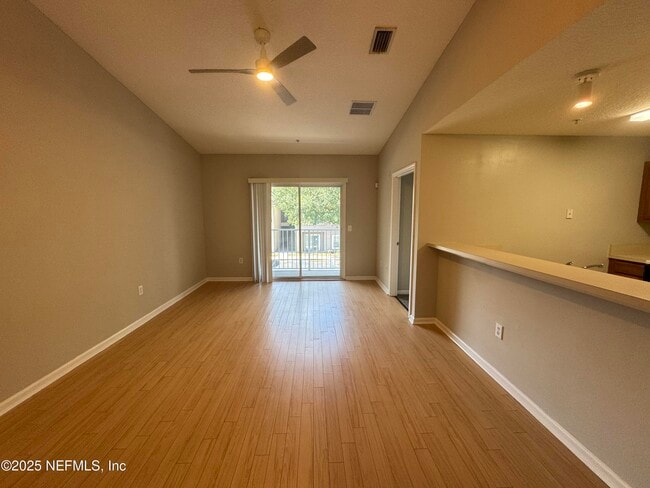 Building Photo - 6069 Maggies Cir