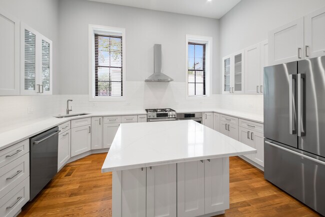 Foto del edificio - 1339 N Noble St