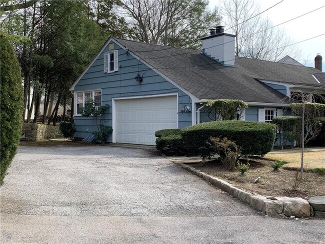 Building Photo - 54 Drake Rd