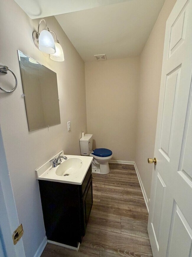 Foto del edificio - Welcome to White Chapel!