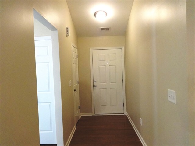 Foto del edificio - 118 Sarmiento Lane