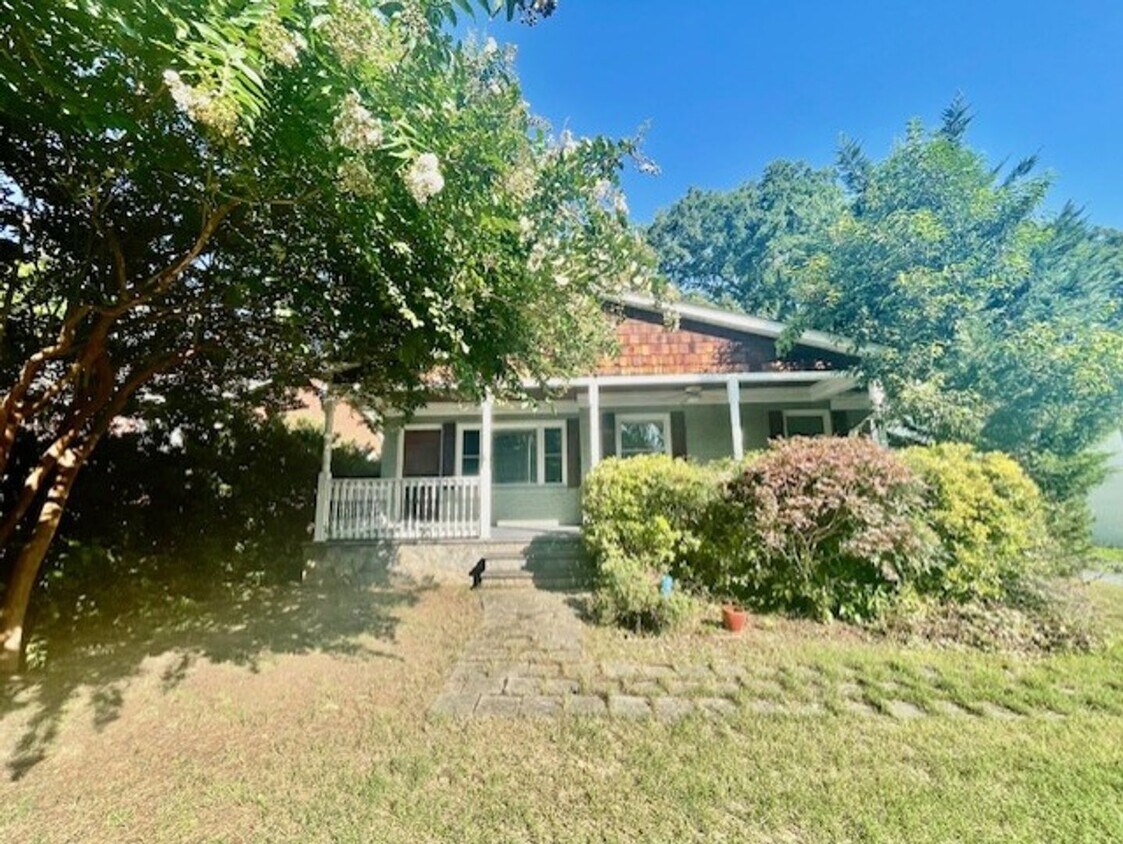 2016 Scott Ave, Charlotte, NC 28203 House Rental in Charlotte, NC