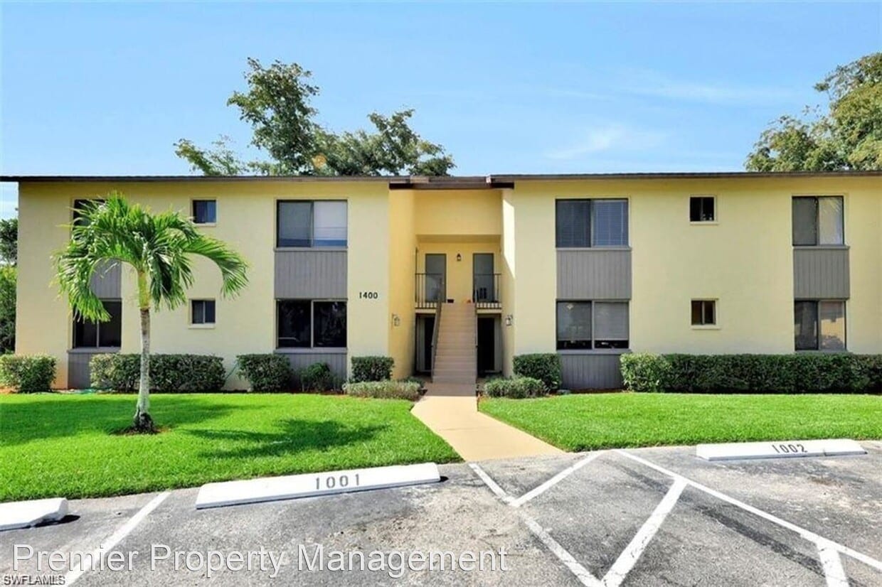 Primary Photo - 1400 Green Valley Cir