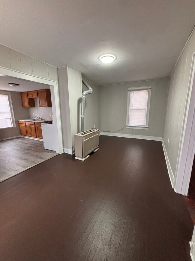 Foto del edificio - 18 Seminary Ave