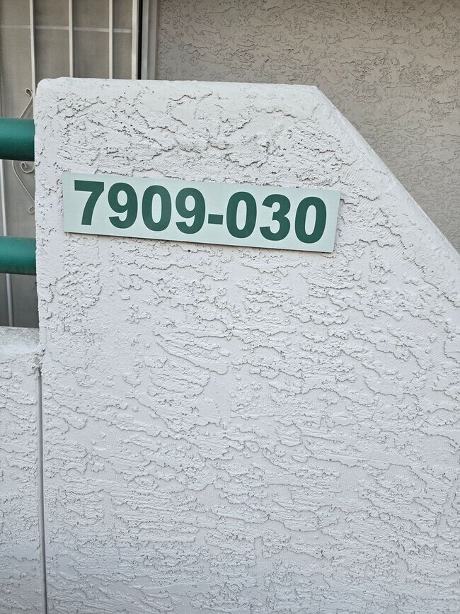 Foto del edificio - Beautiful 2 bedroom, 2 bath Condo available