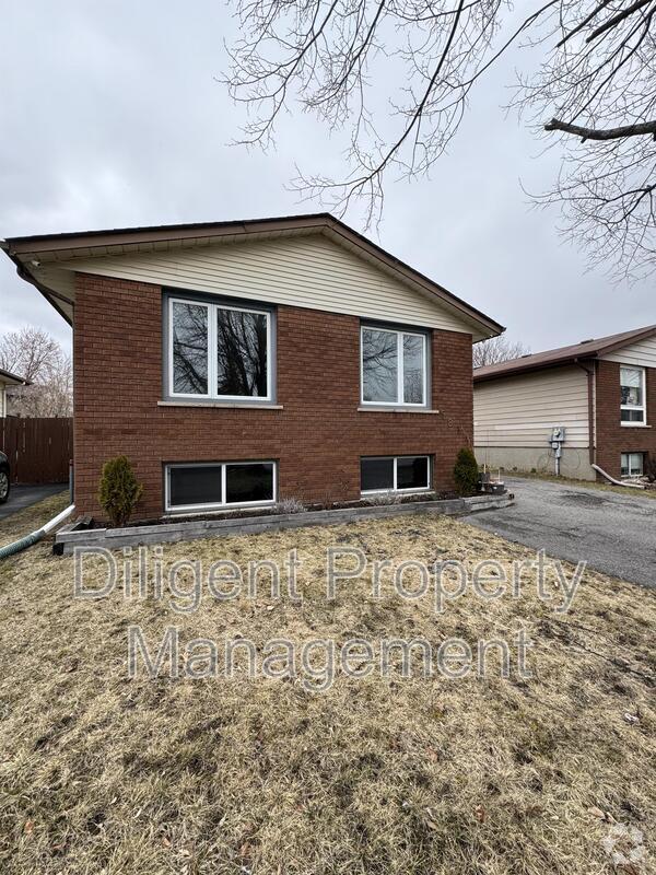 Apartments in Peterborough County, ON for Rent