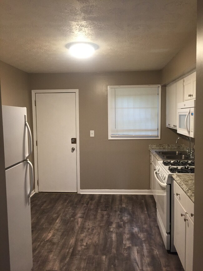 Building Photo - 1143 Sells Ave SW