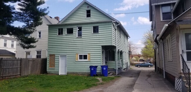 Foto del edificio - 3118 W.30th St.