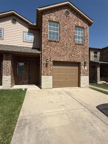 Building Photo - 320 Woodgrove Dr