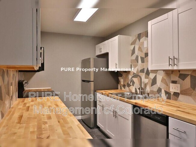 Foto del edificio - 16359 W 10th Ave