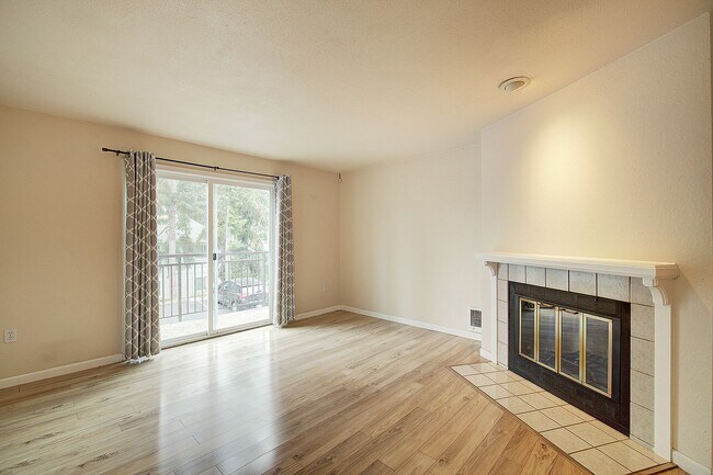 Foto del edificio - 2bd/2.5ba Woodinville Townhome