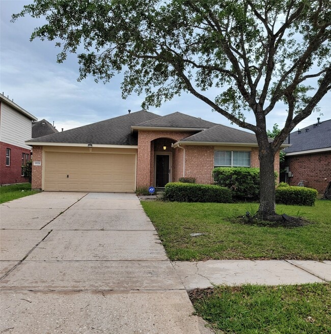 Building Photo - 15126 Summer Sunset Dr