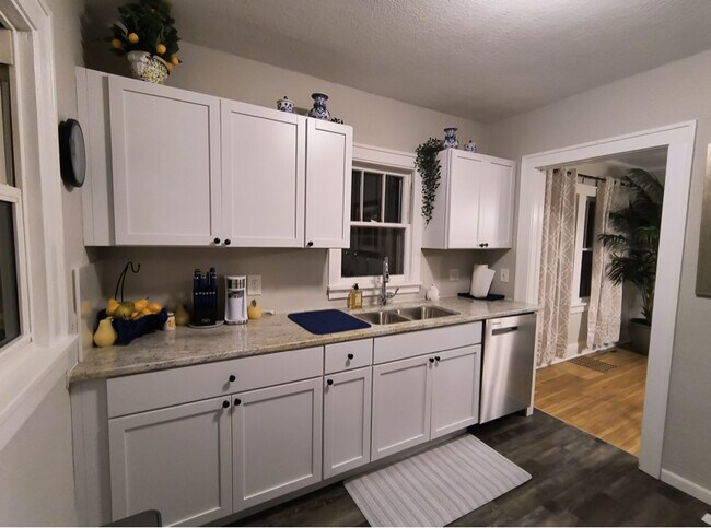 Foto del edificio - 607 7th Ave SE