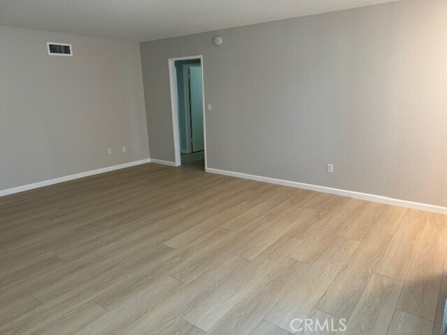 Foto del edificio - 1200 E Bell Ave