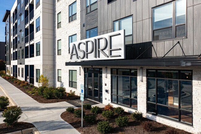 Foto del edificio - Aspire Kenwood Apartments