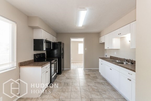 Building Photo - NOW AVAILABLE! 2808 San Marcial, Albuquerq...