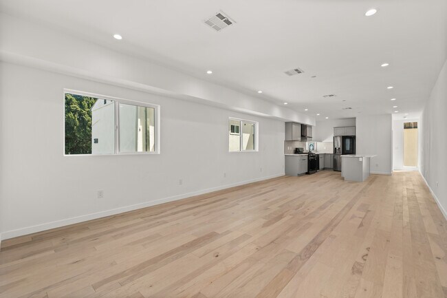 Foto del edificio - 3564- 3566 Eagle Rock Blvd Los Angeles, CA...