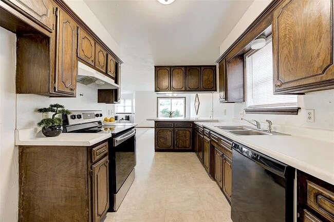 Foto del edificio - 216 Klondike Dr