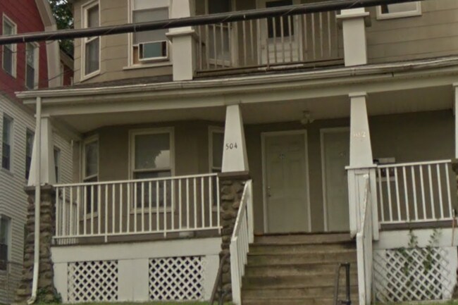 Building Photo - 502 Wilson St