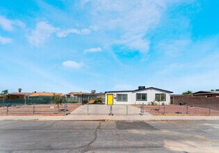 Building Photo - 2943 N Crawford St