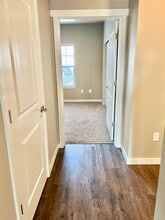 Interior Photo - Eagle Pointe