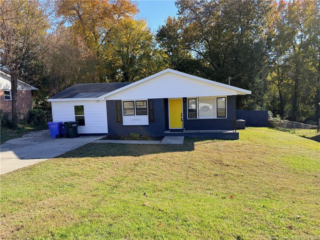 Foto principal - 6025 Elstree Pl