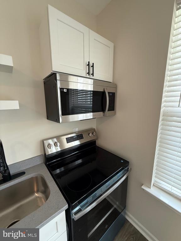 Building Photo - 9887 Deer Run