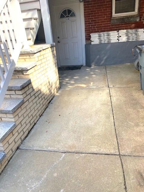 Building Photo - 12 Sachem St