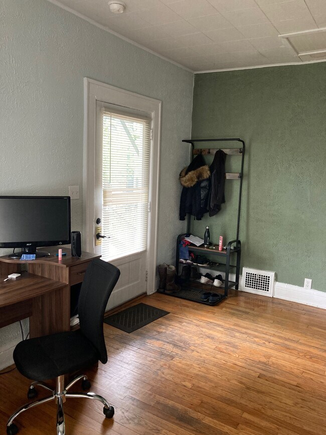 Foto del edificio - 1084 Woodward Ave