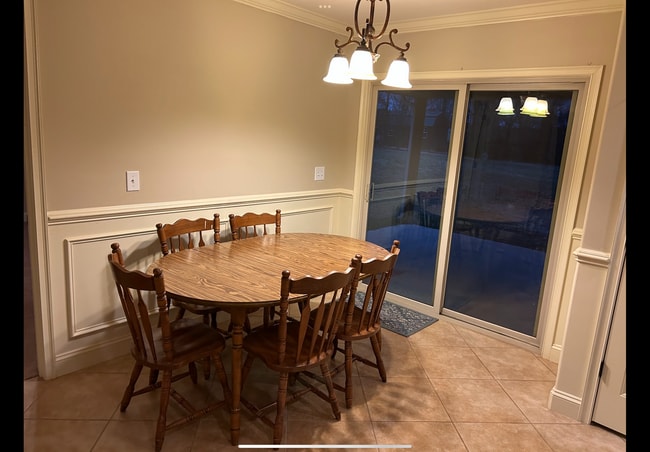 Building Photo - 113 Bean Mill Way