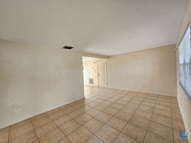 Foto del edificio - 2 Bedrooms 1 bath House for Rent in New Po...