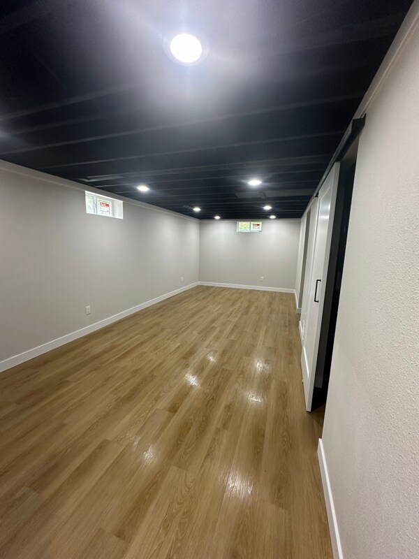 Foto del edificio - 625 E High St