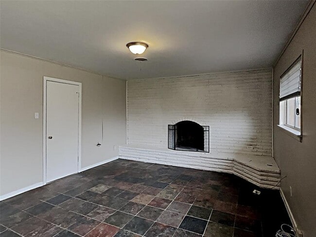 Building Photo - 3621 Guadalupe Rd