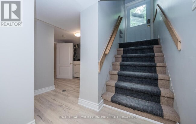 Building Photo - 53 Newbury Dr